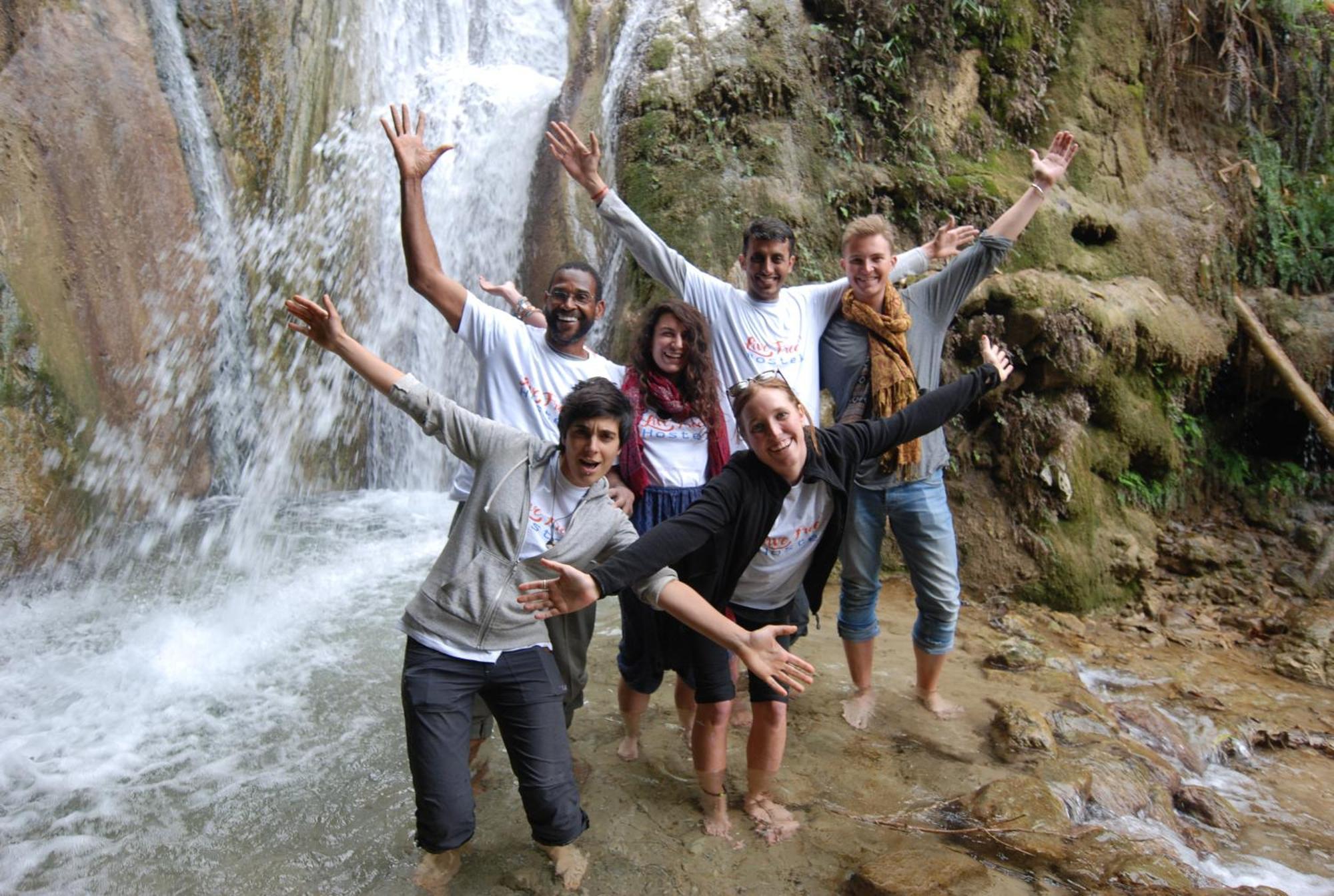 Live Free Hostel Rishikesh Ngoại thất bức ảnh